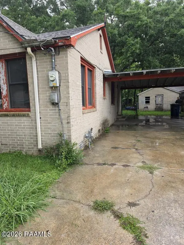 709 S East Street, Abbeville, LA 70510 - #2