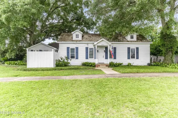 1712 Charity Street, Abbeville, LA 70510