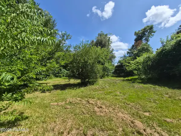 845 E Blanchard Street, Opelousas, LA 70570