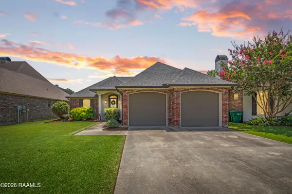 17 Silver Cedar Court, Youngsville, LA 70592