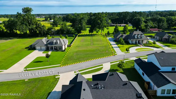 114 Belle Vie Estates Court, Carencro, LA 70520