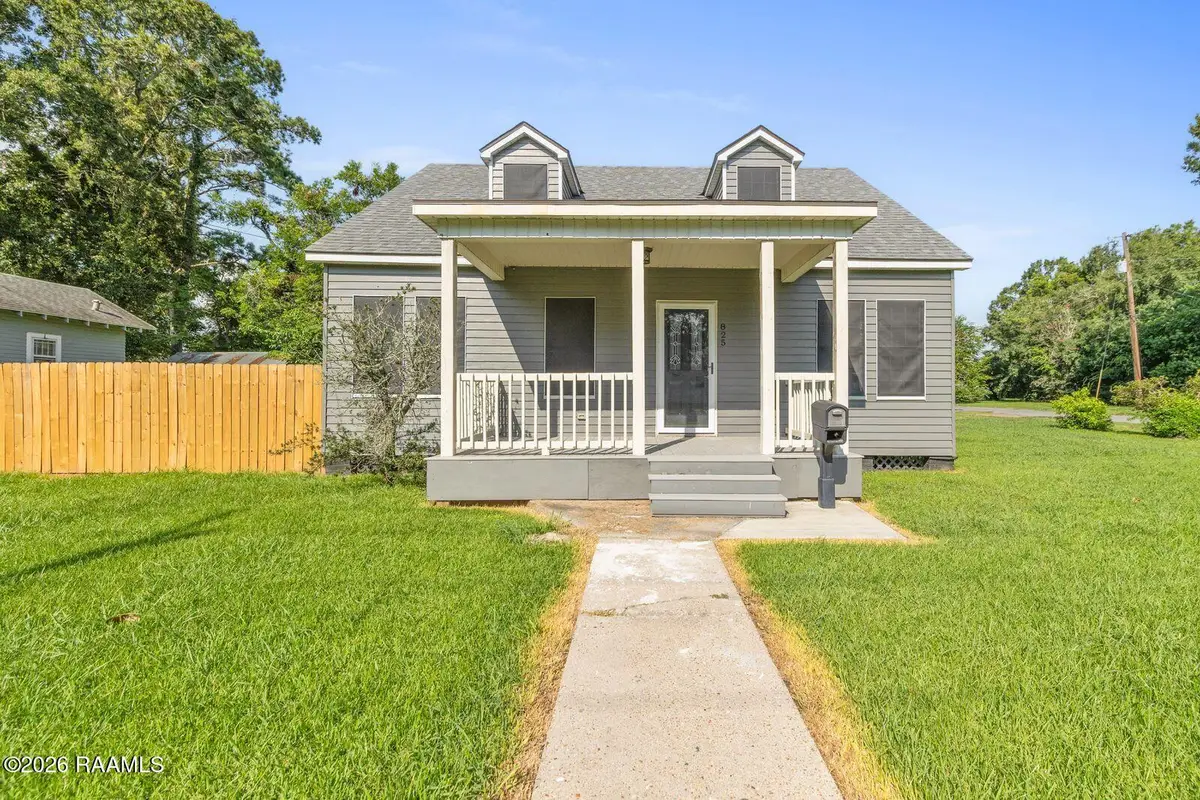825 N Ave H, Crowley, LA 70526 - #1
