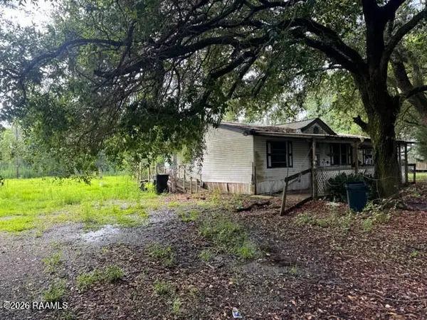 4015 Mcanally Road, New Iberia, LA 70560