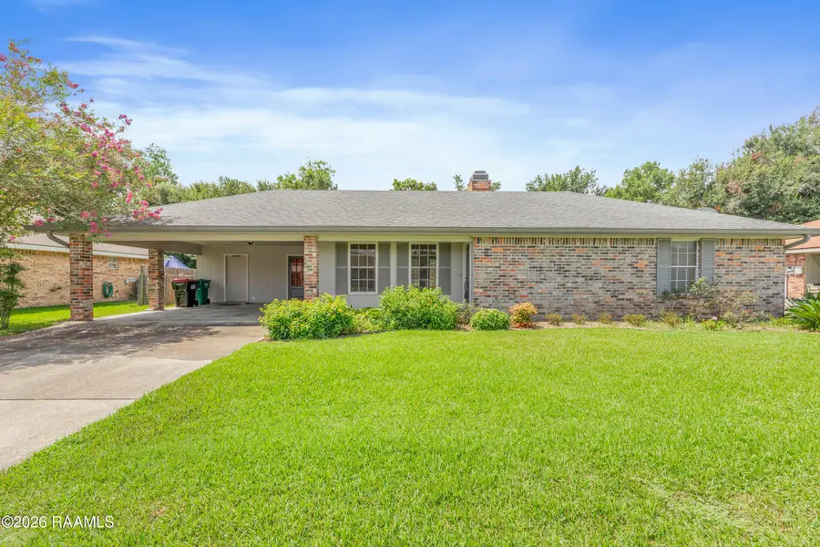809 W Bonaire Drive, Lafayette, LA 70506 - #3