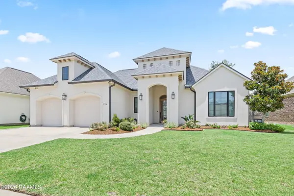216 Cedar Lake Drive, Youngsville, LA 70592