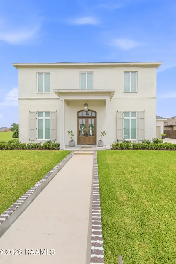 1147 Le Triomphe Parkway, Broussard, LA 70518