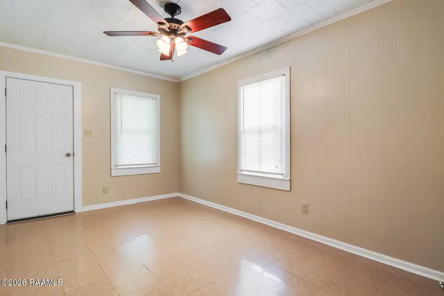 1211 Scott Street, Scott, LA 70583 - #2