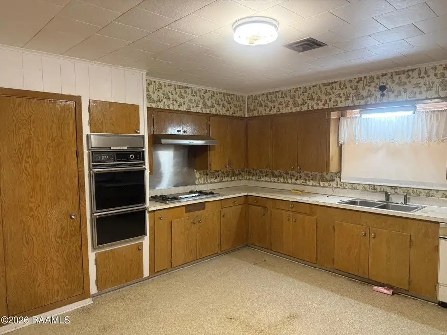 200 Elm Street, Mamou, LA 70554 - #2