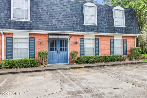 211 Versailles Boulevard #10, Lafayette, LA 70501