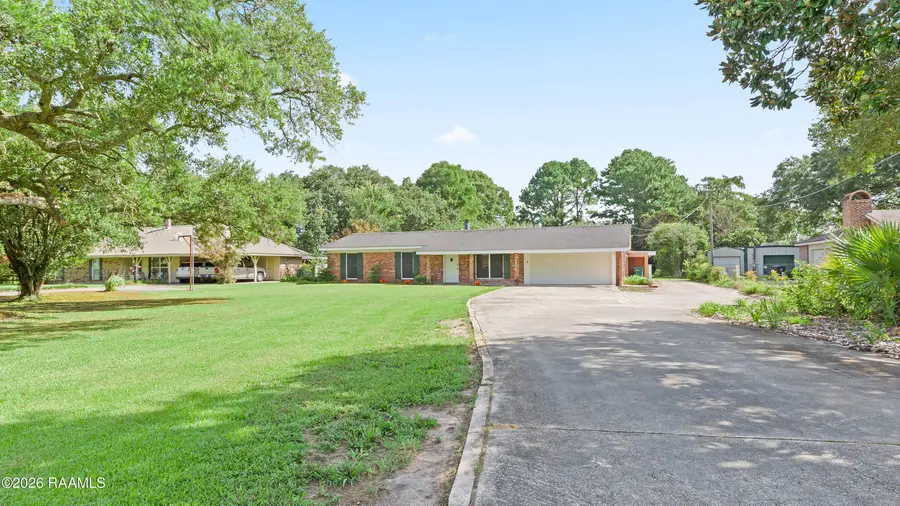 5303 E Admiral Doyle Drive #1, Jeanerette, LA 70544 - #2
