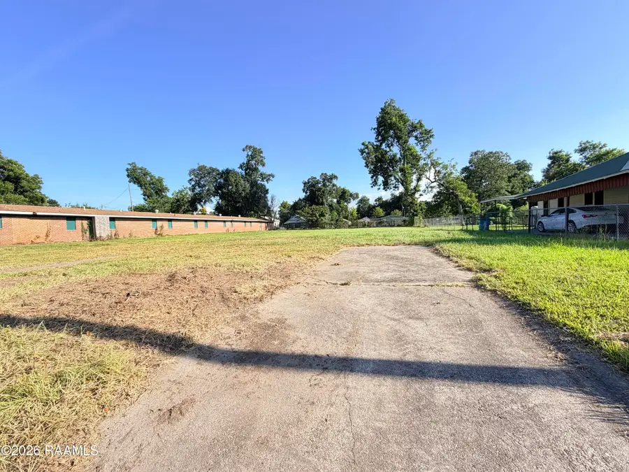 624 E Madison Street, Opelousas, LA 70570 - #2