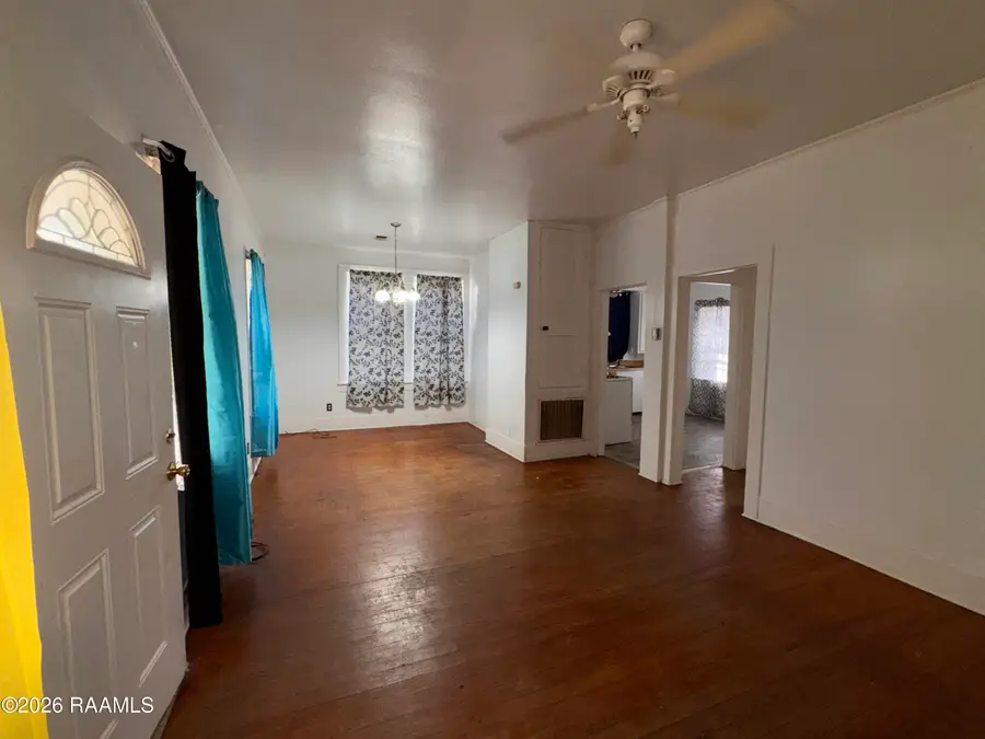 415 Court Street, Ville Platte, LA 70586 - #3