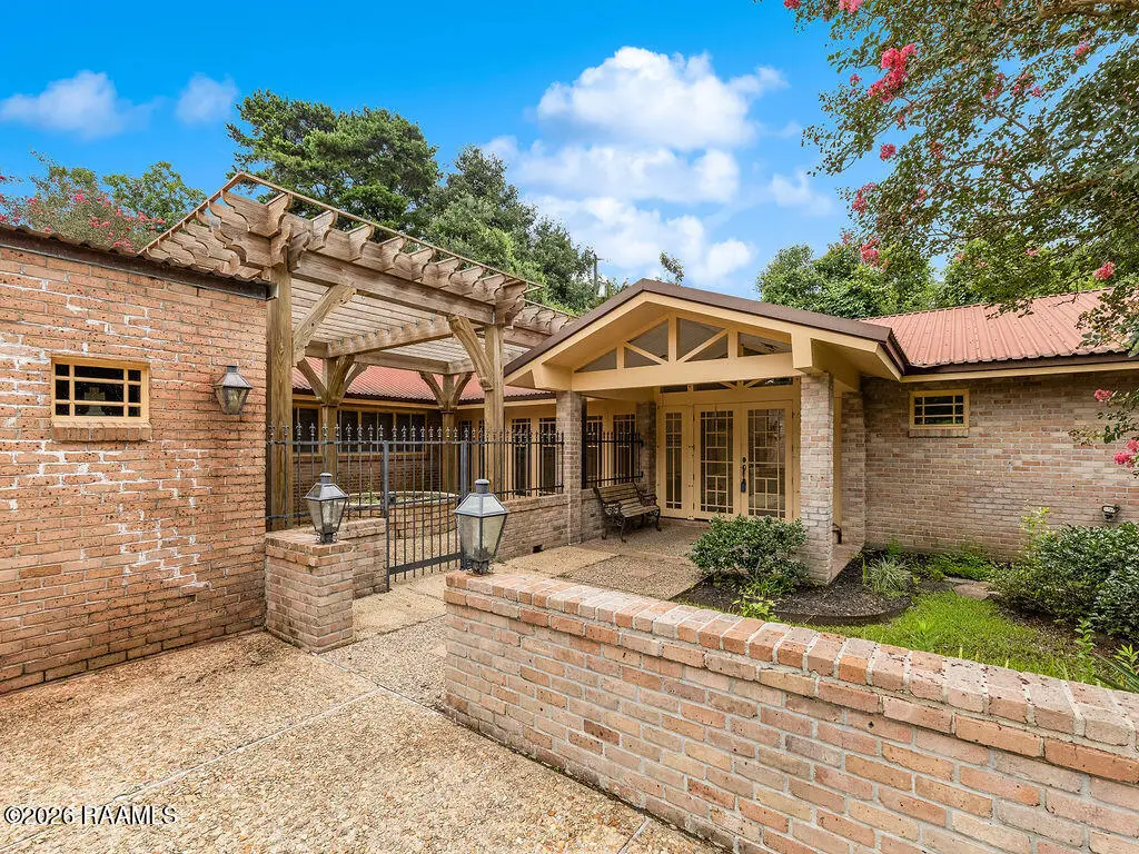 805 Loreauville Road, New Iberia, LA 70563 - #1