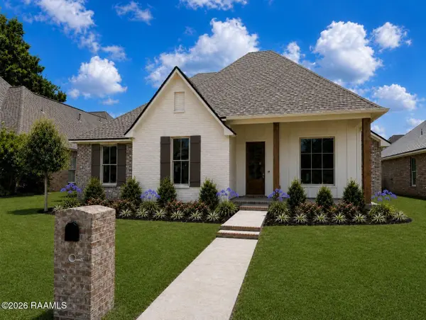 5 Carmel Bend, New Iberia, LA 70563