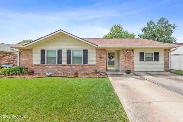 215 Village Lane, Lafayette, LA 70506