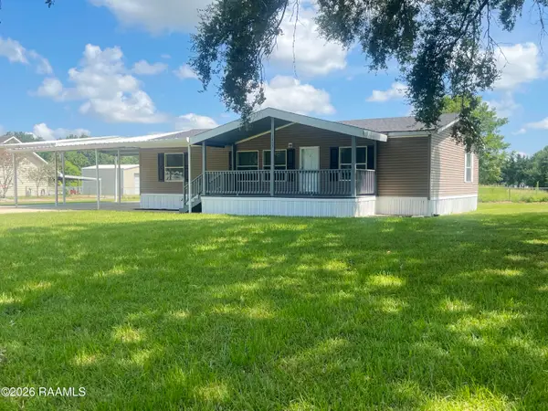 1013 Comeaux Road, New Iberia, LA 70563