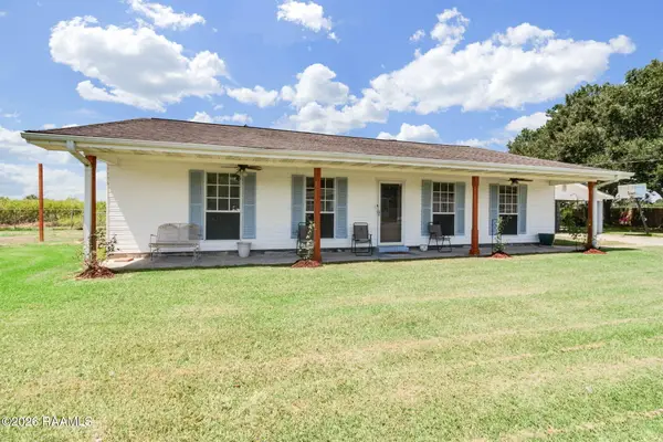 1012 Juleau Champagne Road, Breaux Bridge, LA 70517
