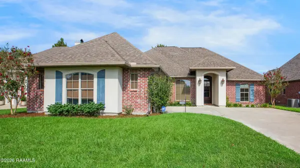 102 Hollow Green Drive, Lafayette, LA 70508