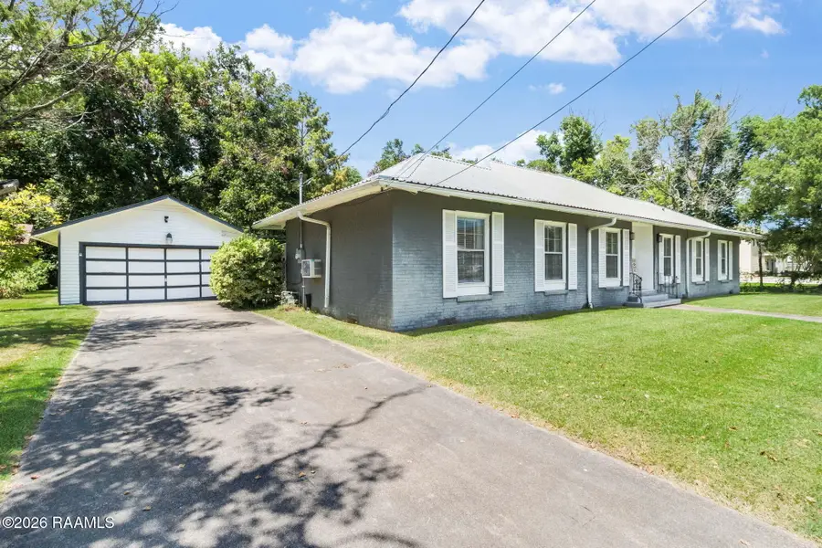 120 S Pinaud Street, Saint Martinville, LA 70582 - #2