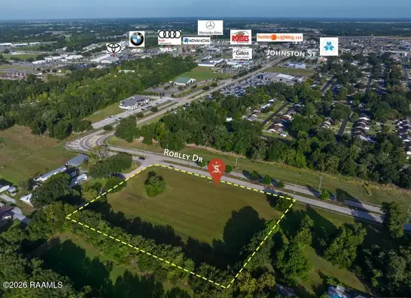 1300 W Robley Drive, Lafayette, LA 70503