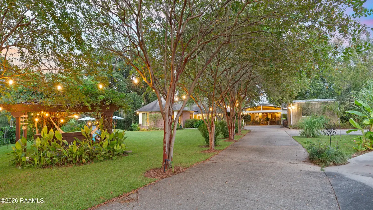 128 Oak Drive, Breaux Bridge, LA 70517 - #1