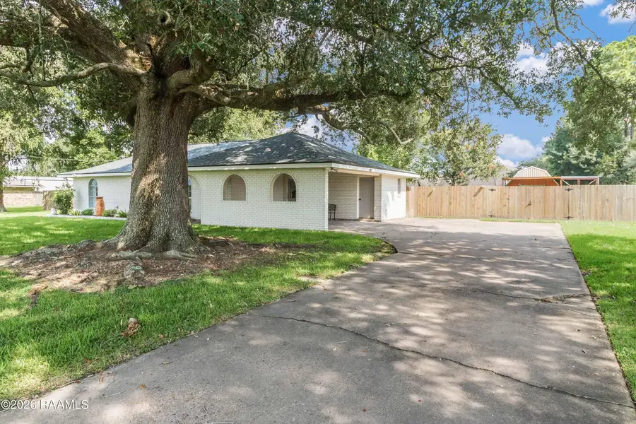 418 Almonaster Road, Youngsville, LA 70592 - #2