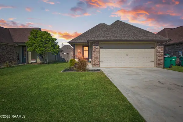 105 Adler Place, Youngsville, LA 70592