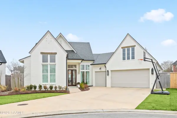 303 Harvest Creek Lane, Lafayette, LA 70508
