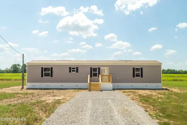 1057 Jeffery Broussard Road, Breaux Bridge, LA 70517