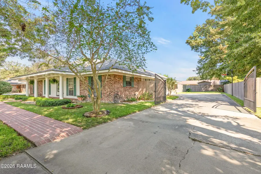 305 E Butcher Switch Road, Lafayette, LA 70507 - #3