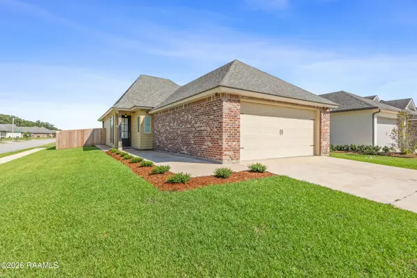 101 Grays Landing Lane, Lafayette, LA 70508