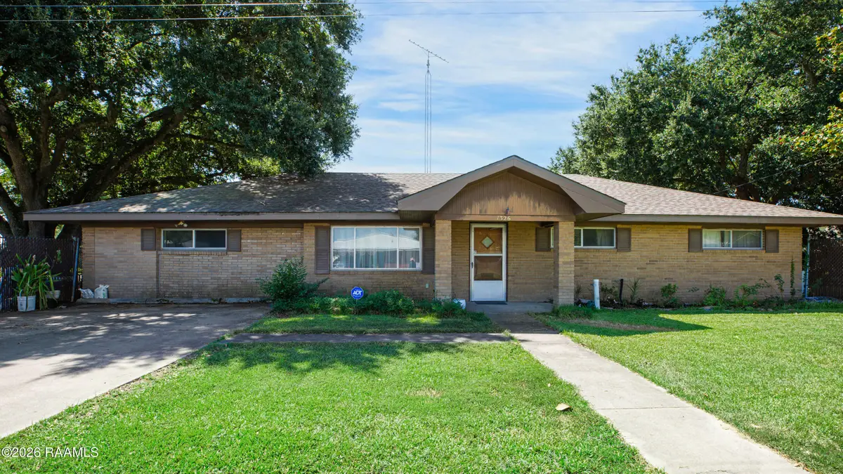 1326 E 12th Street, Crowley, LA 70526 - #1