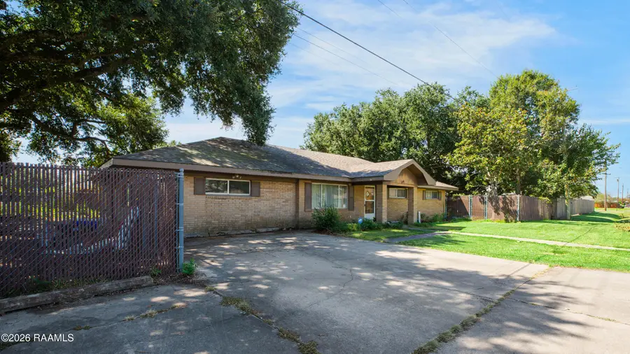 1326 E 12th Street, Crowley, LA 70526 - #3