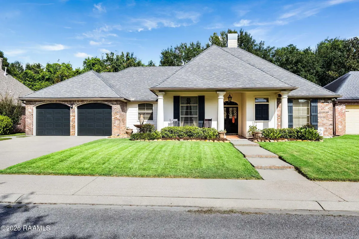 402 Southlake Circle, Youngsville, LA 70592 - #1