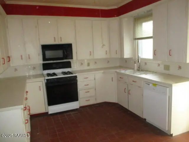 312 N State Street, Abbeville, LA 70510 - #3