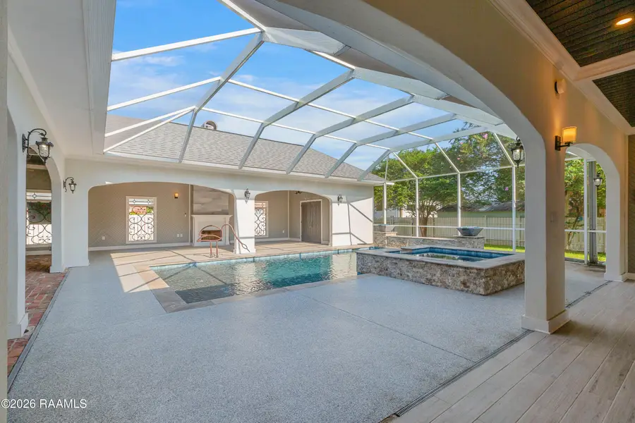 2111 Le Belle Villa, New Iberia, LA 70563 - #2