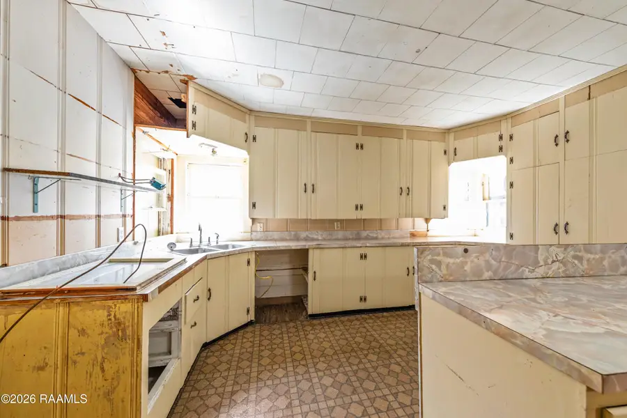 919 N Avenue K, Crowley, LA 70526 - #2