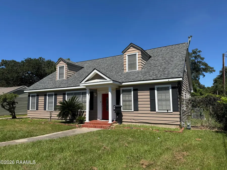 118 W Lawrence Street, New Iberia, LA 70563 - #2