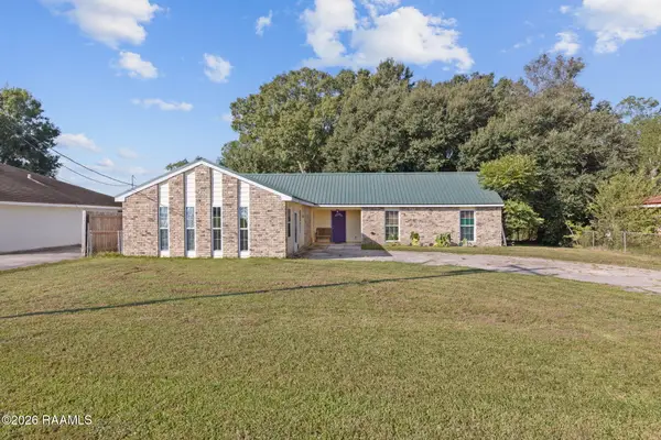 321 W Broussard Road, Lafayette, LA 70506
