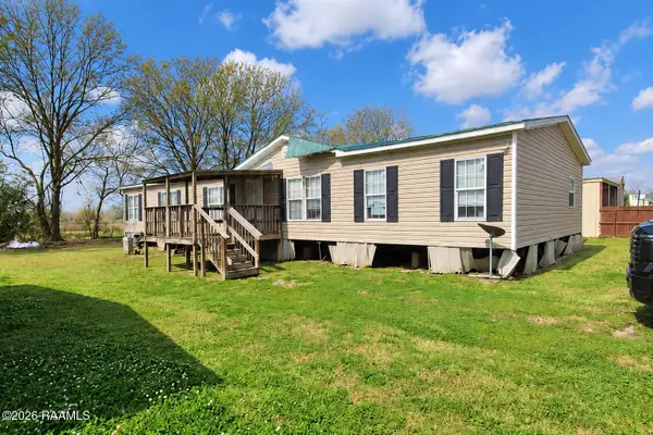 1216 S Larriviere Road, Youngsville, LA 70592