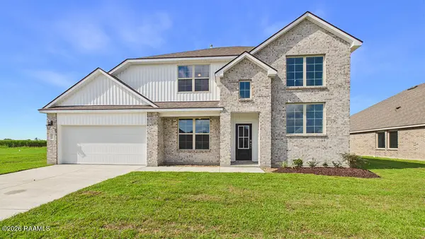 666 Griffiths Court, Breaux Bridge, LA 70517