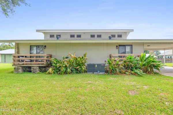 1099 Vieux Jacquet Road, Broussard, LA 70518