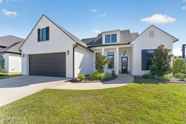 311 Canary Palm Way, Broussard, LA 70518