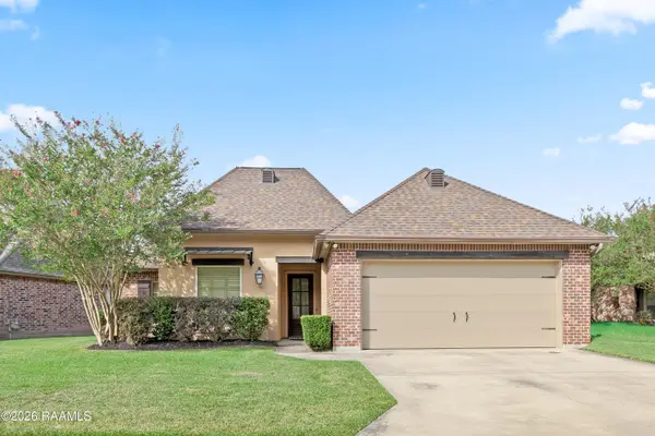 203 La Villa Circle, Youngsville, LA 70592
