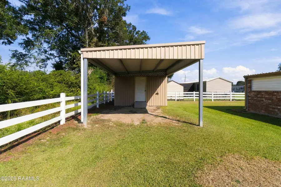 1077c Anse Broussard Highway, Breaux Bridge, LA 70517 - #2