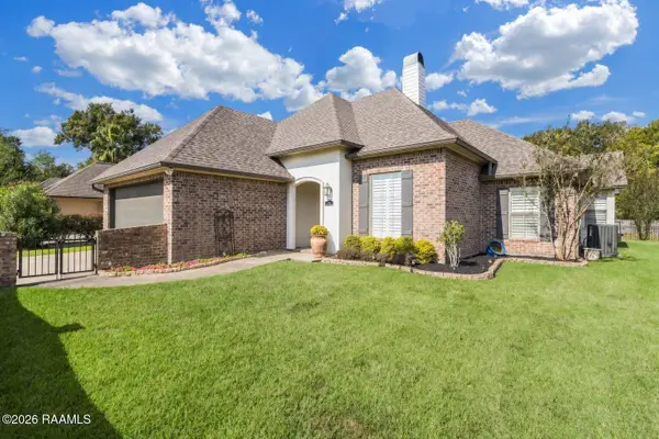 110 Hollow Green Drive, Lafayette, LA 70508