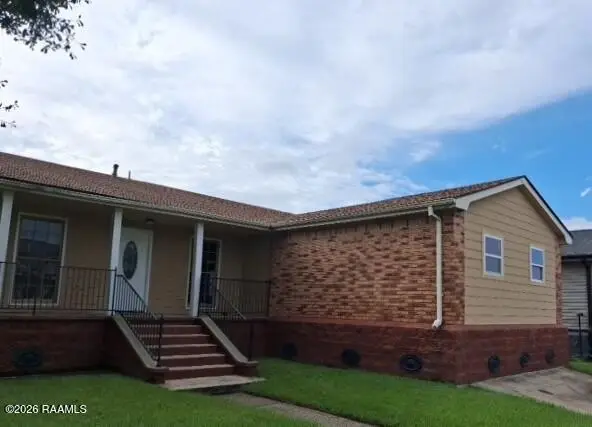 3168 Sweet Gum Drive, Harvey, LA 70058