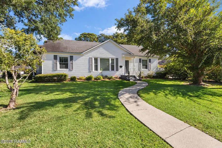 701 Parkview Drive, New Iberia, LA 70563 - #2