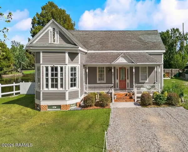 2433 E Milton Avenue, Youngsville, LA 70592