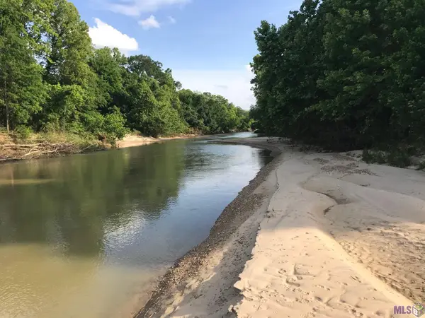 7800 Tunica Trace, St. Francisville, LA 70775